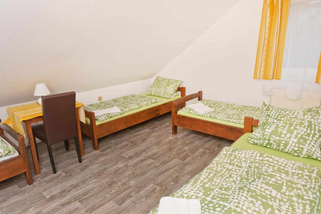Penzion Pod Svahem Železná Ruda Kültér fotó
