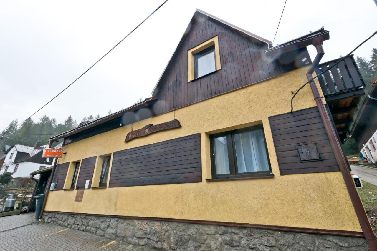 Penzion Pod Svahem Železná Ruda Kültér fotó